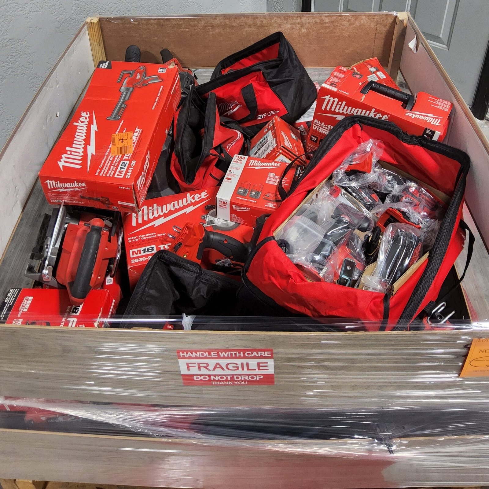 pallets de herramientas eléctricas Milwaukee en México