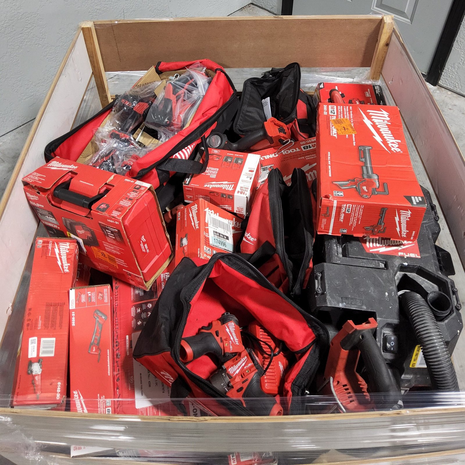 pallets Milwaukee M12 en México