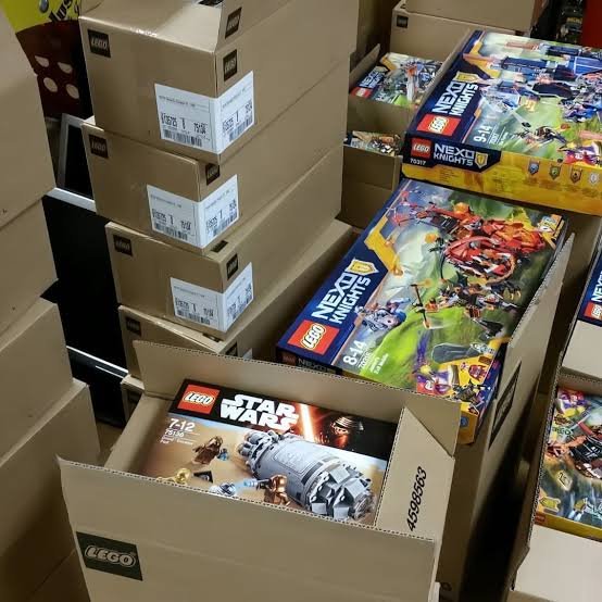 pallets de LEGO en liquidación en México