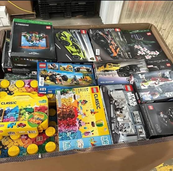 pallets de sets LEGO nuevos y sellados en México