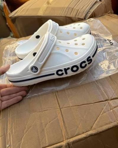 pallets de Crocs al mayoreo en México