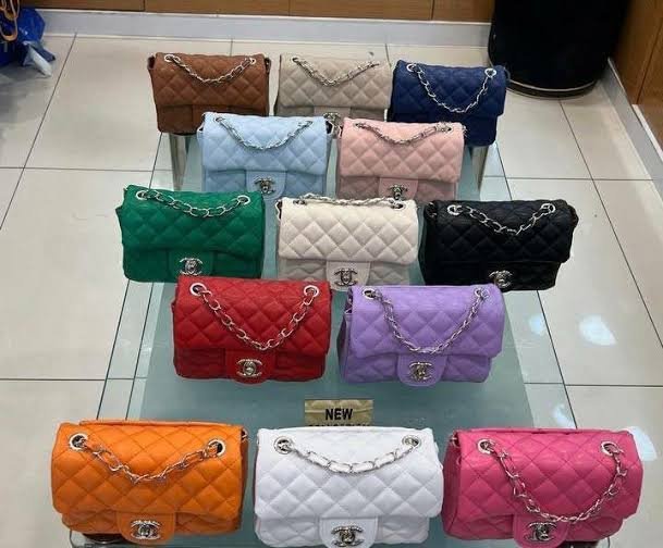 pallets de bolsas de marca para mujer en México