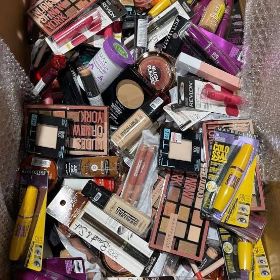 pallets de cosméticos en liquidación en México