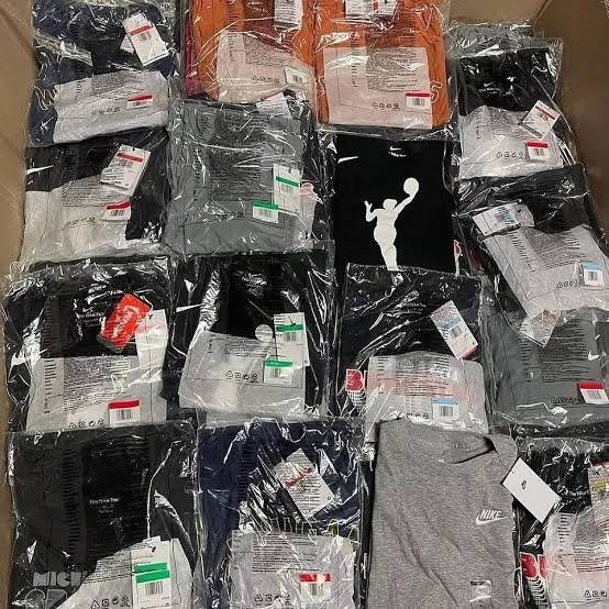 pallets de ropa H&M en México